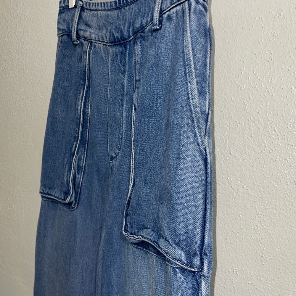 High-Rise Wide Leg Denim Pants in Blue - Picture 5 of 12